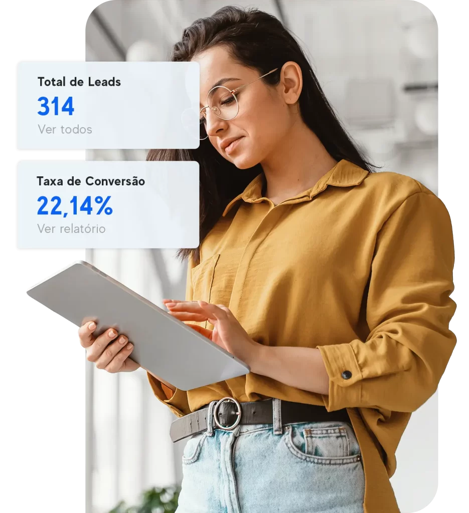 Mulher, sistema CRM tecnologia